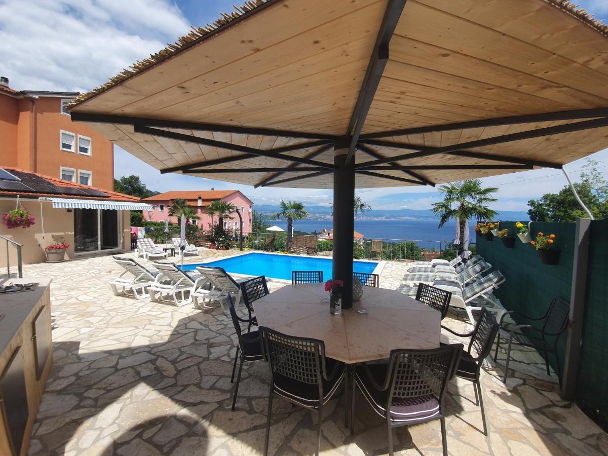 Apartments Kroatien Lovran Eksteriør billede