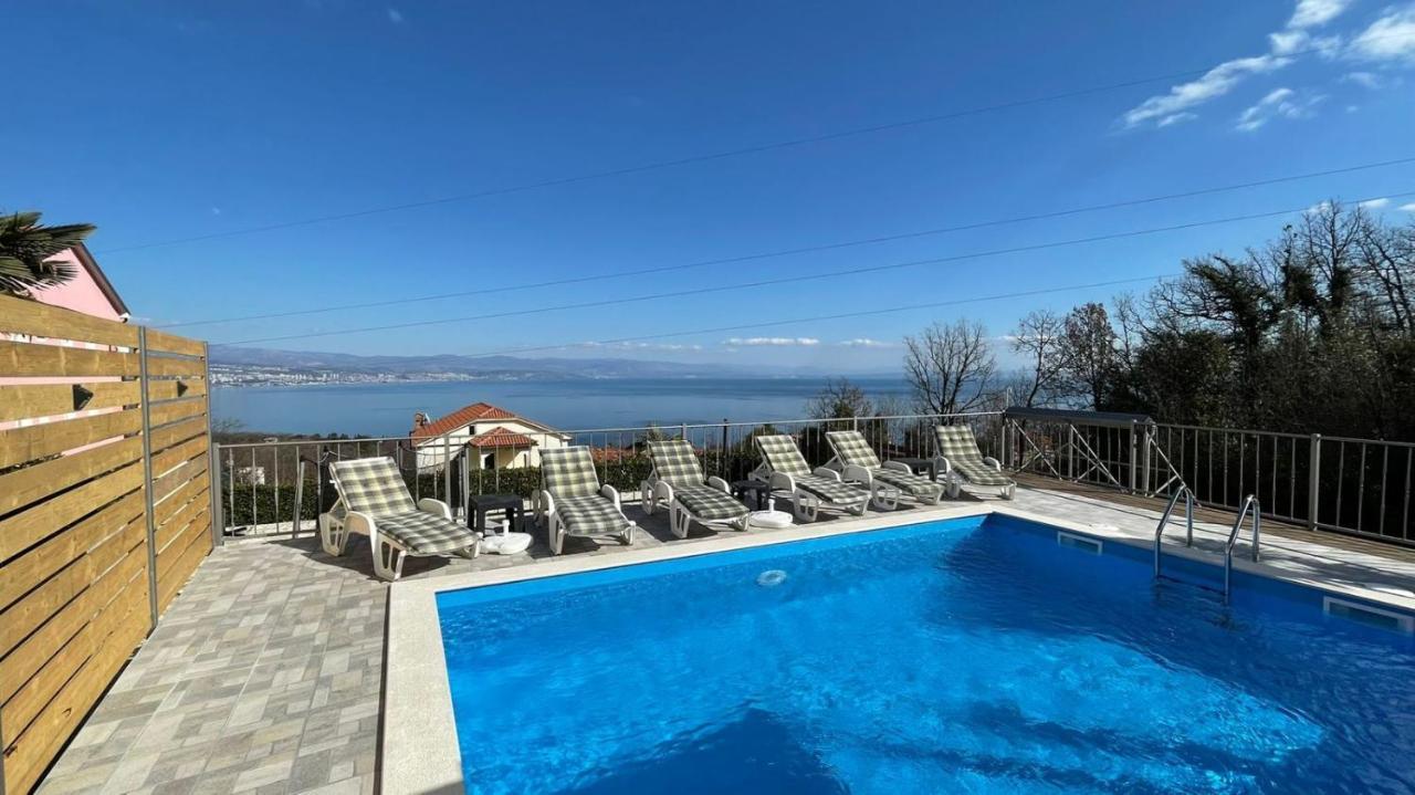 Apartments Kroatien Lovran Eksteriør billede