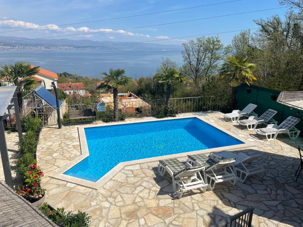 Apartments Kroatien Lovran Eksteriør billede