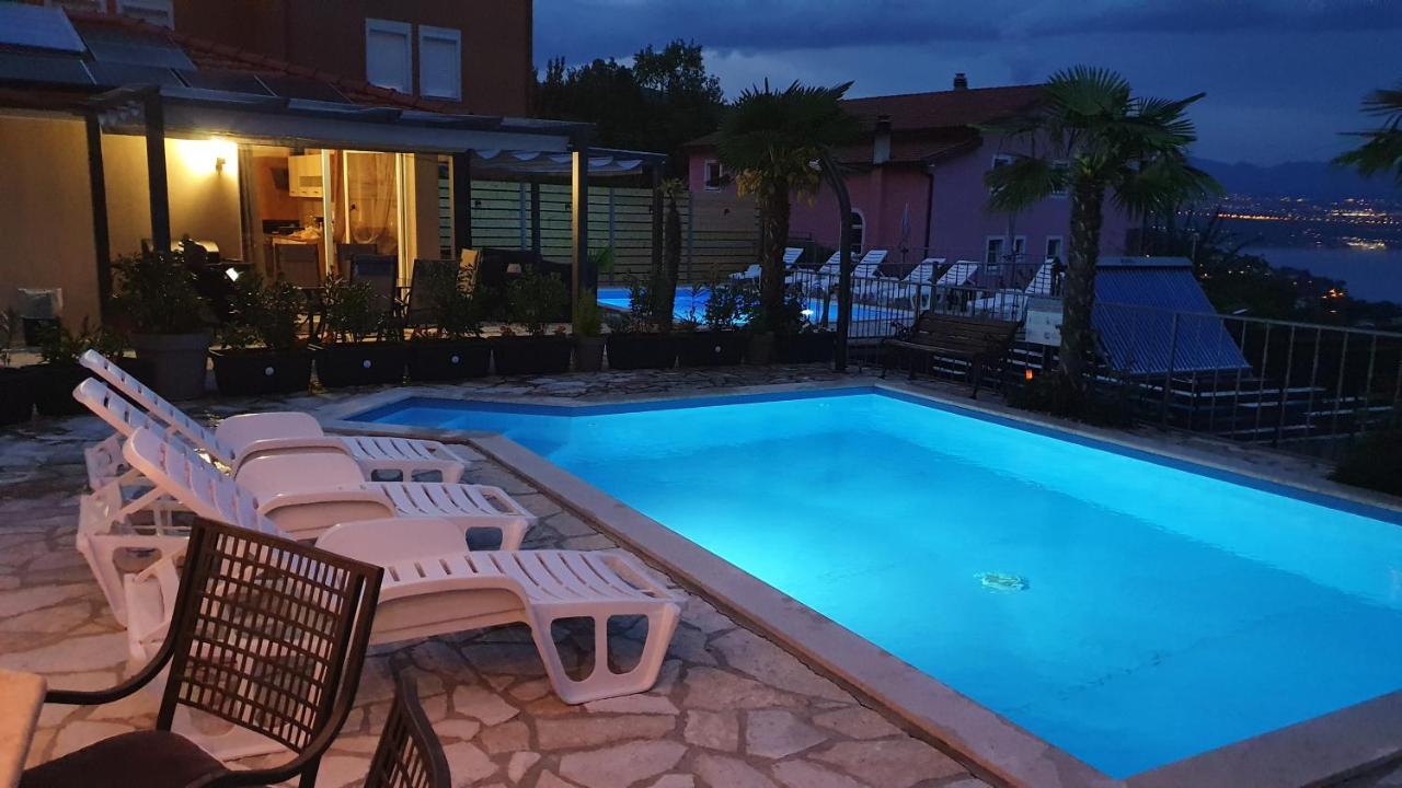 Apartments Kroatien Lovran Eksteriør billede
